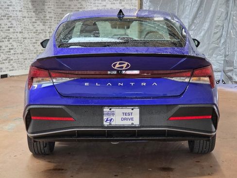 New 2026 Hyundai Elantra Sport image 7