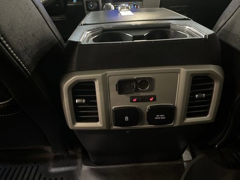 Used 2020 Ford F150 Lariat w/ Equipment Group 502A Luxury image 40