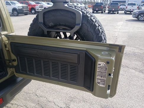 New 2026 Jeep Wrangler Unlimited Rubicon image 18