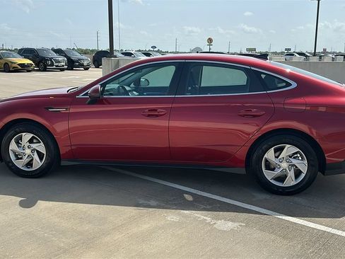 Used 2026 Hyundai Sonata SE FWD image 9