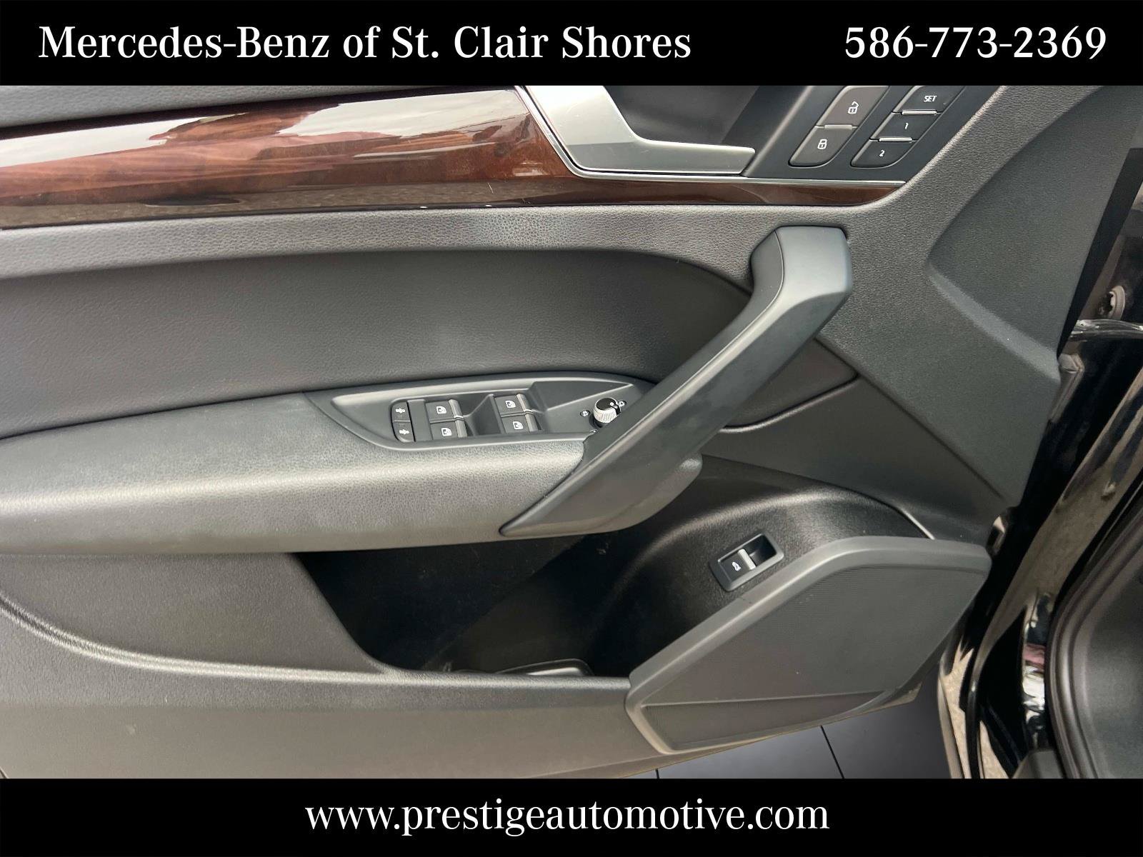 Used 2019 Audi Q5 2.0T Premium w/ Convenience Package AWD/4WD image 17