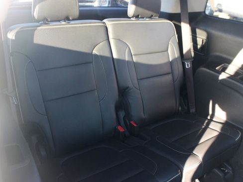 Used 2022 GMC Acadia Denali w/ Denali Ultimate Package image 41