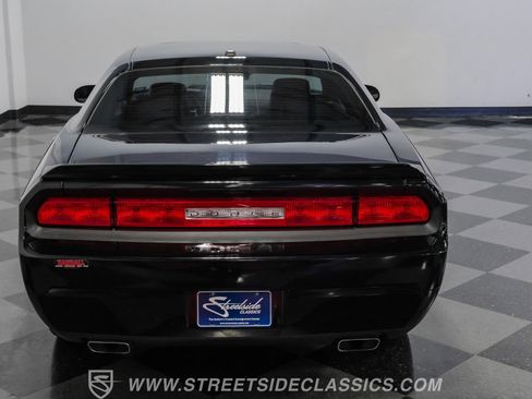 Used 2012 Dodge Challenger R/T image 32