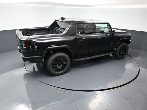 New 2025 GMC Hummer EV 2X w/ LPO, Sport Package image 37