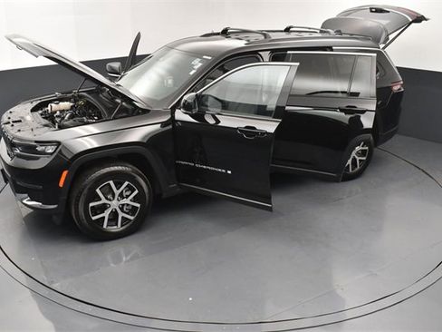 Used 2025 Jeep Grand Cherokee L Limited w/ Trailer Tow Package image 27