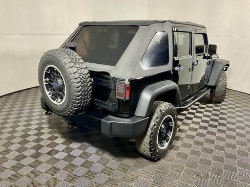 Used 2016 Jeep Wrangler Unlimited Sport image 15
