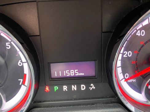 Used 2019 Dodge Grand Caravan SE w/ UConnect Hands-Free Group image 19