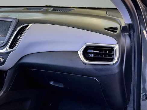 Used 2019 Chevrolet Equinox LT image 23