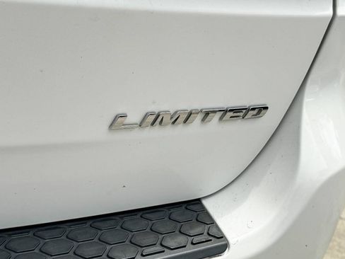 Used 2015 Dodge Durango Limited w/ Premium Group AWD/4WD image 19