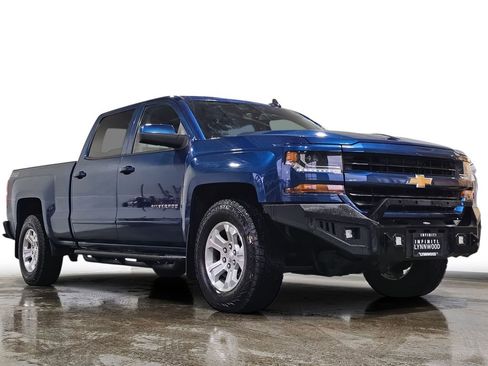 Used 2017 Chevrolet Silverado 1500 LT w/ All Star Edition AWD/4WD image 3