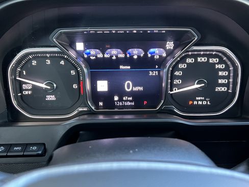Used 2019 GMC Sierra 1500 Denali w/ Denali Ultimate Package AWD/4WD image 29