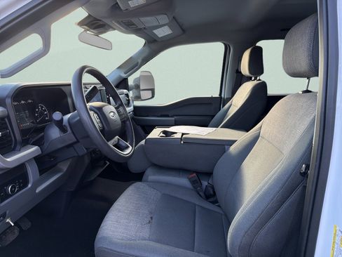Used 2024 Ford F250 XLT image 11