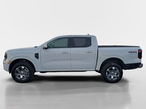 Used 2025 Ford Ranger Lariat w/ Chrome Accent Package image 2