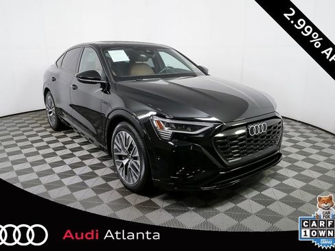 Certified 2024 Audi Q8 e-tron Prestige image 1