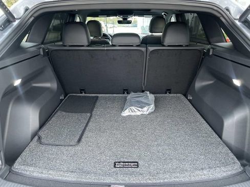 New 2026 Volkswagen Atlas Cross Sport SE image 25