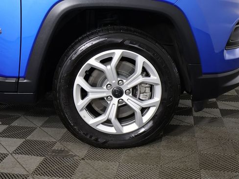 Used 2025 Jeep Compass Latitude AWD/4WD image 20