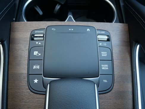 Used 2021 Mercedes-Benz GLE 350 image 30