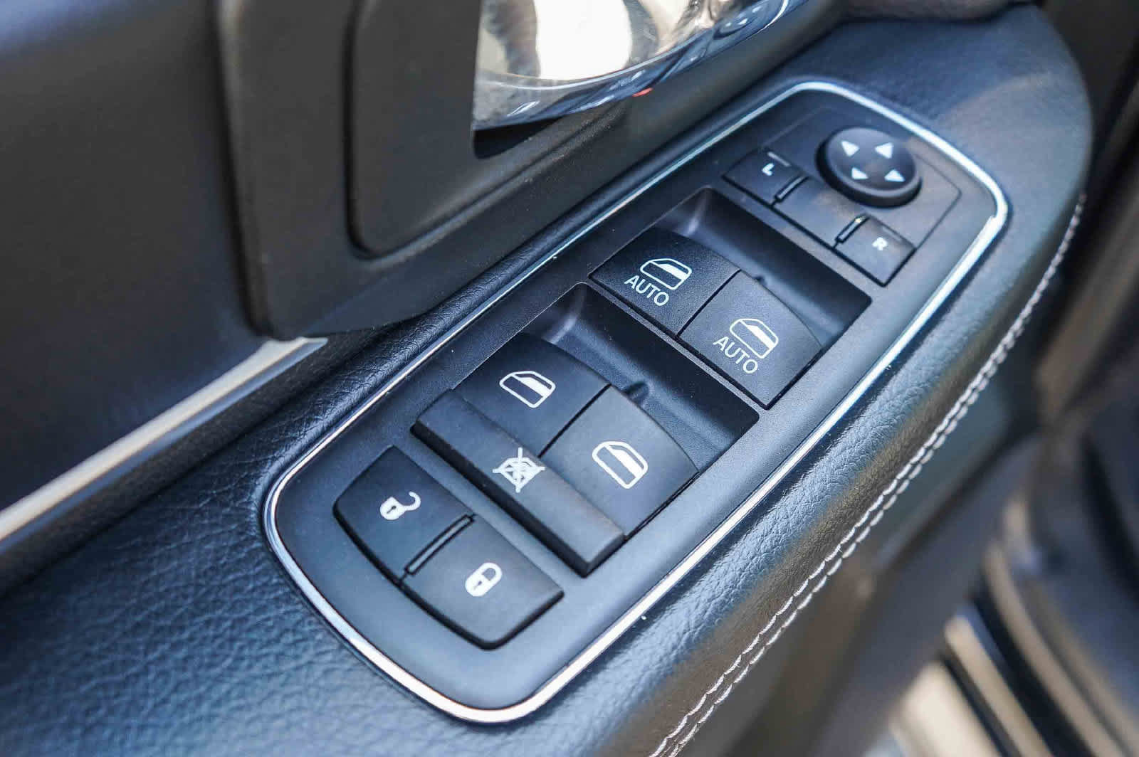 Used 2021 RAM 1500 Warlock w/ Electronics Group RWD image 27