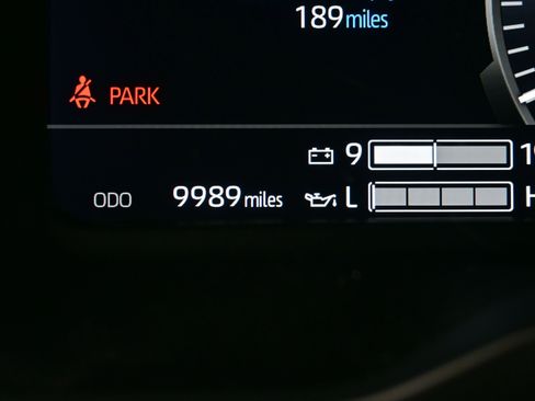 Used 2025 Toyota Sequoia Platinum image 28