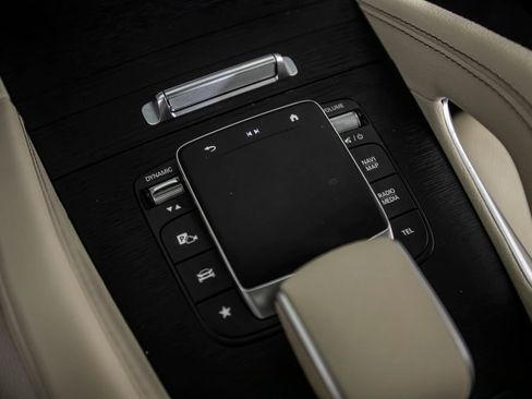 Used 2024 Mercedes-Benz GLS 580 GLS 580 image 35