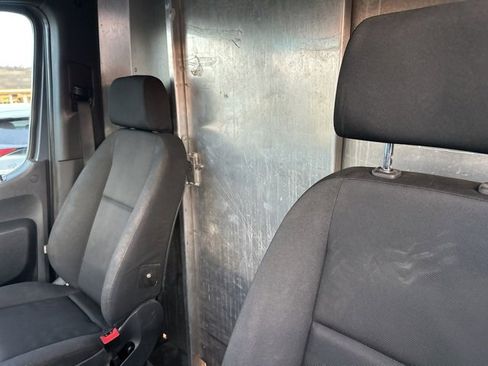Used 2019 Mercedes-Benz Sprinter 144 image 13