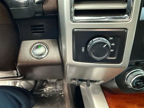 Used 2015 Ford F150 King Ranch w/ Equipment Group 601A Luxury image 40