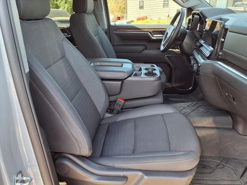 Used 2024 Chevrolet Silverado 1500 RST w/ Dark Appearance Package image 13