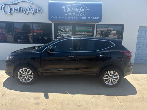 Used 2021 Nissan Rogue Sport S AWD/4WD image 1