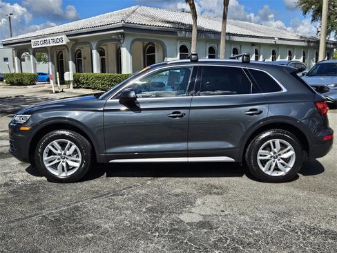 Used 2020 Audi Q5 2.0T Premium w/ Convenience Package image 2