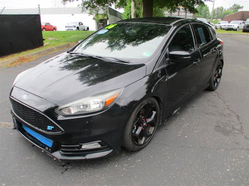 Used 2016 Ford Focus ST FWD image 3