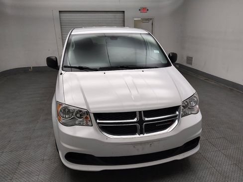 Used 2019 Dodge Grand Caravan SE FWD image 14