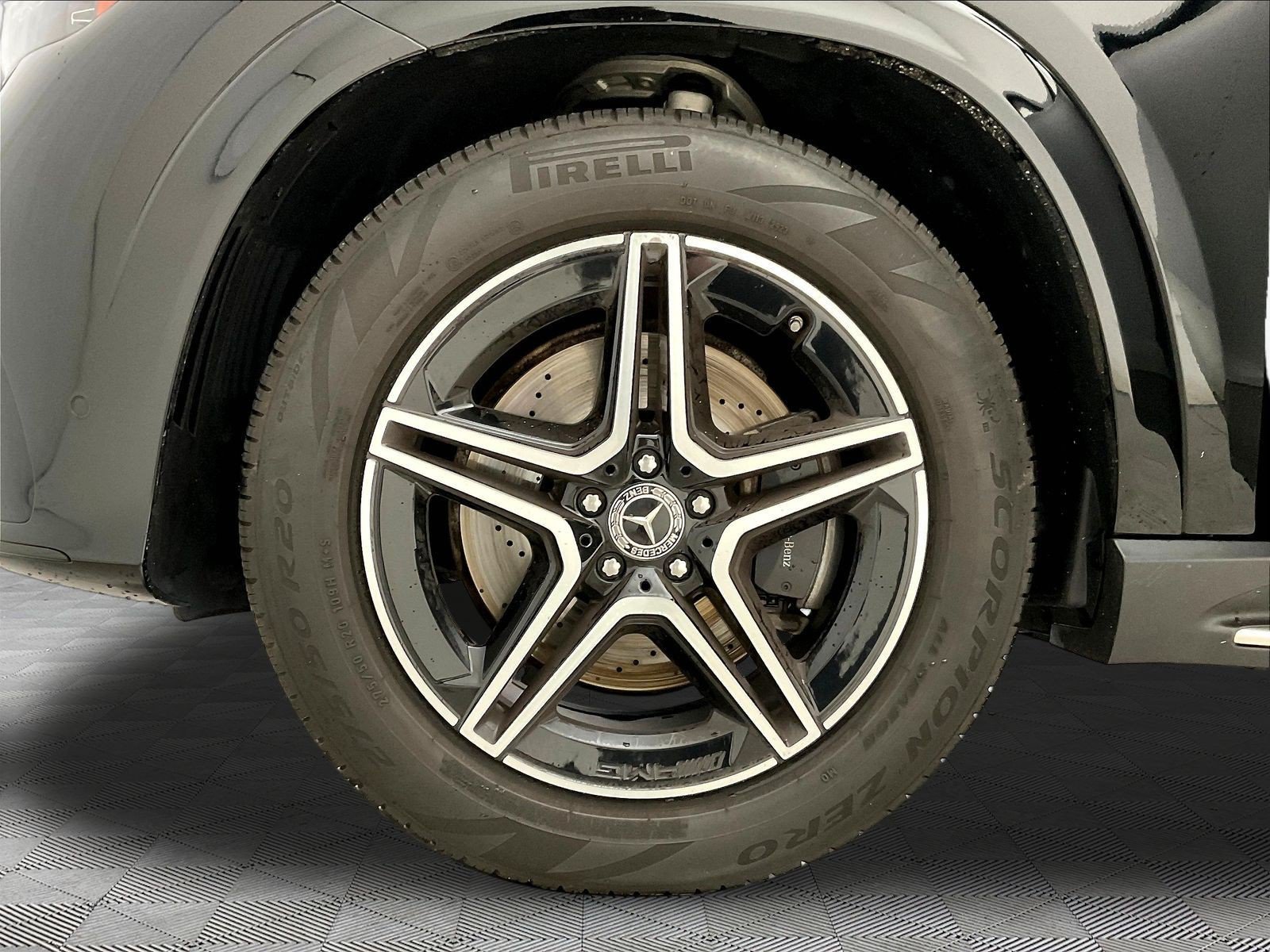 Certified 2024 Mercedes-Benz GLE 450 4MATIC image 34