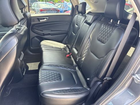 Used 2024 Ford Edge Titanium AWD/4WD image 6