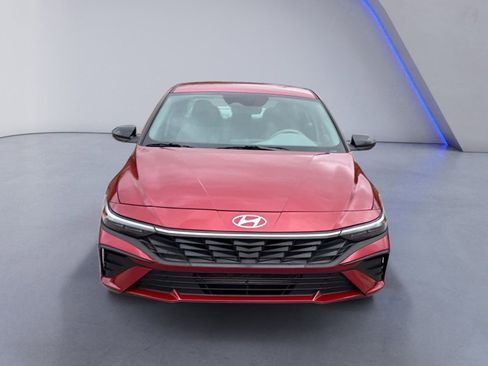 Certified 2025 Hyundai Elantra Sport FWD image 3