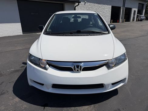 Used 2010 Honda Civic DX-VP image 7