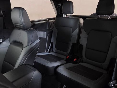 Used 2022 Ford Bronco Black Diamond w/ Sasquatch Package image 30