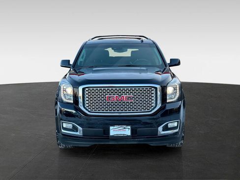 Used 2017 GMC Yukon Denali w/ Open Road Package image 2