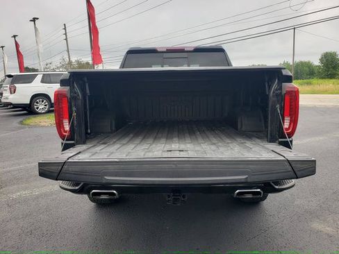 Used 2022 GMC Sierra 1500 AT4 w/ AT4 Preferred Package AWD/4WD image 5
