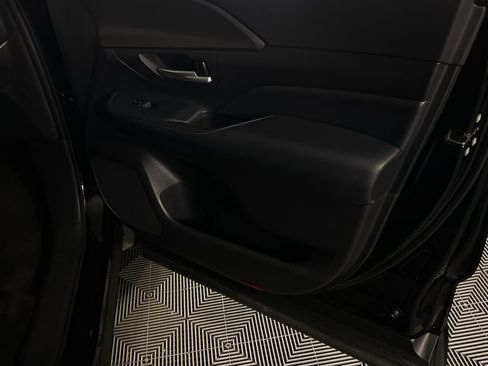 Used 2025 Toyota Grand Highlander AWD image 33