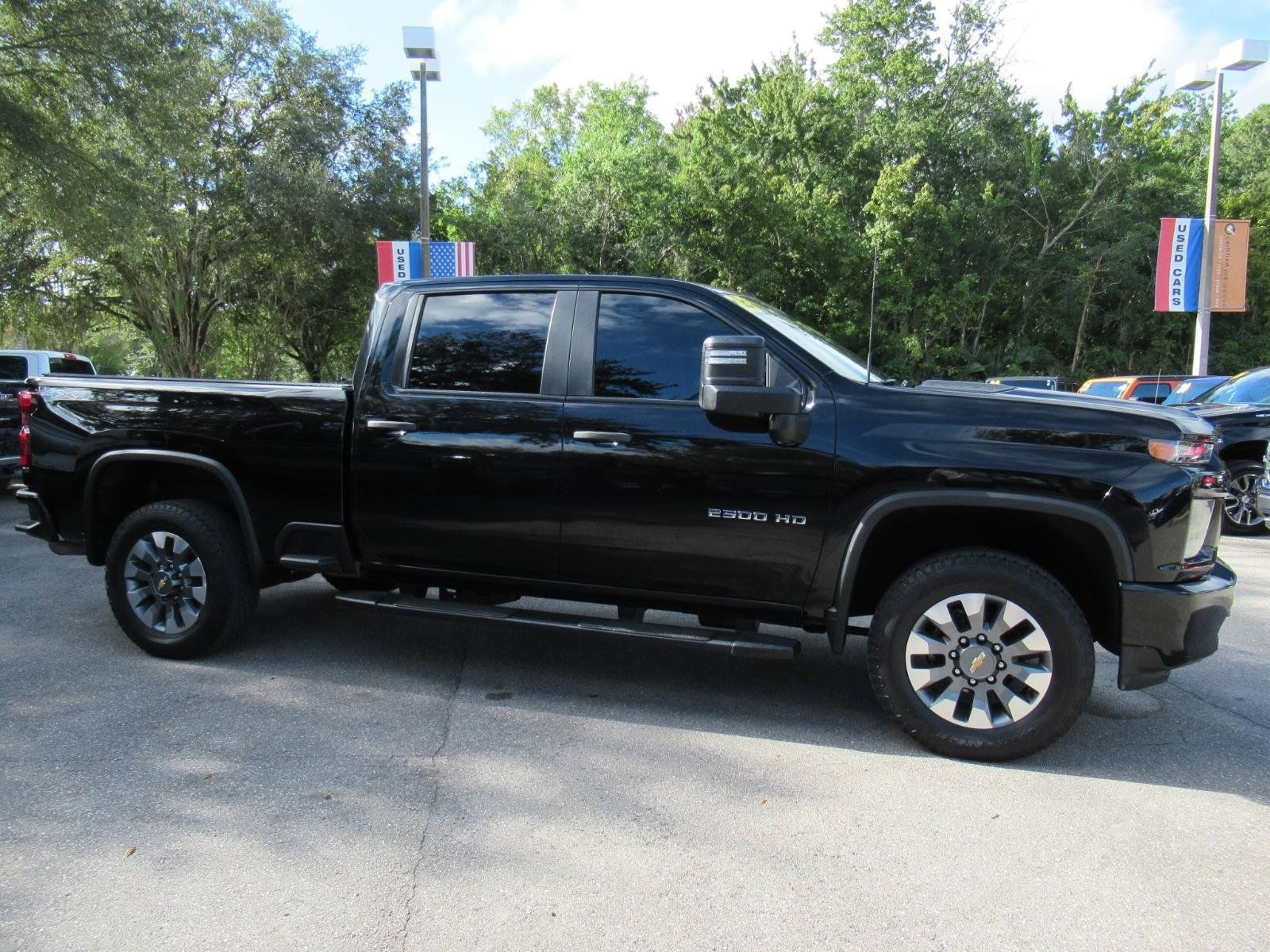 Used 2023 Chevrolet Silverado 2500 Custom w/ Custom Value Package AWD/4WD image 2