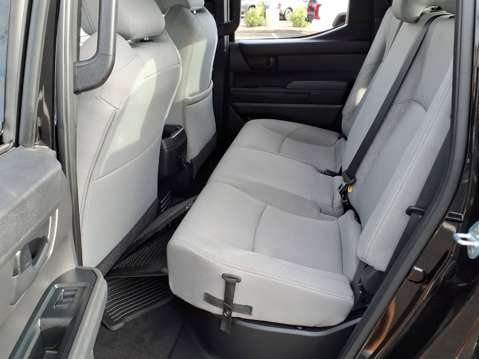 Certified 2025 Toyota Tacoma SR5 AWD/4WD image 10