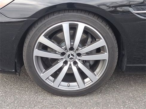 Used 2019 Mercedes-Benz SLC 300 w/ Premium Package image 9