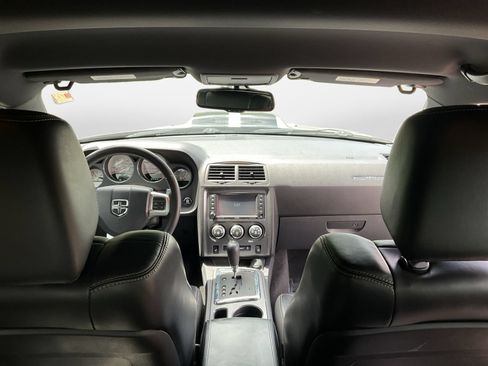 Used 2014 Dodge Challenger R/T Plus RWD image 10