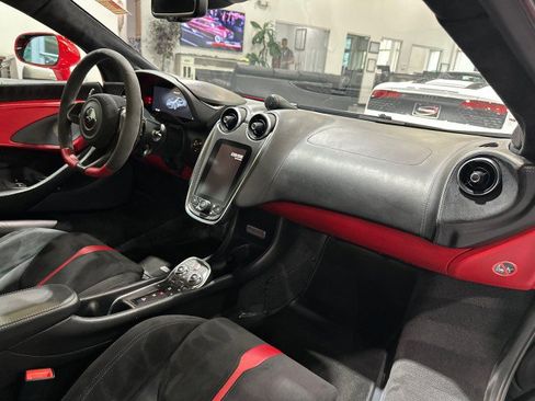 Used 2017 McLaren 570S Coupe RWD image 49