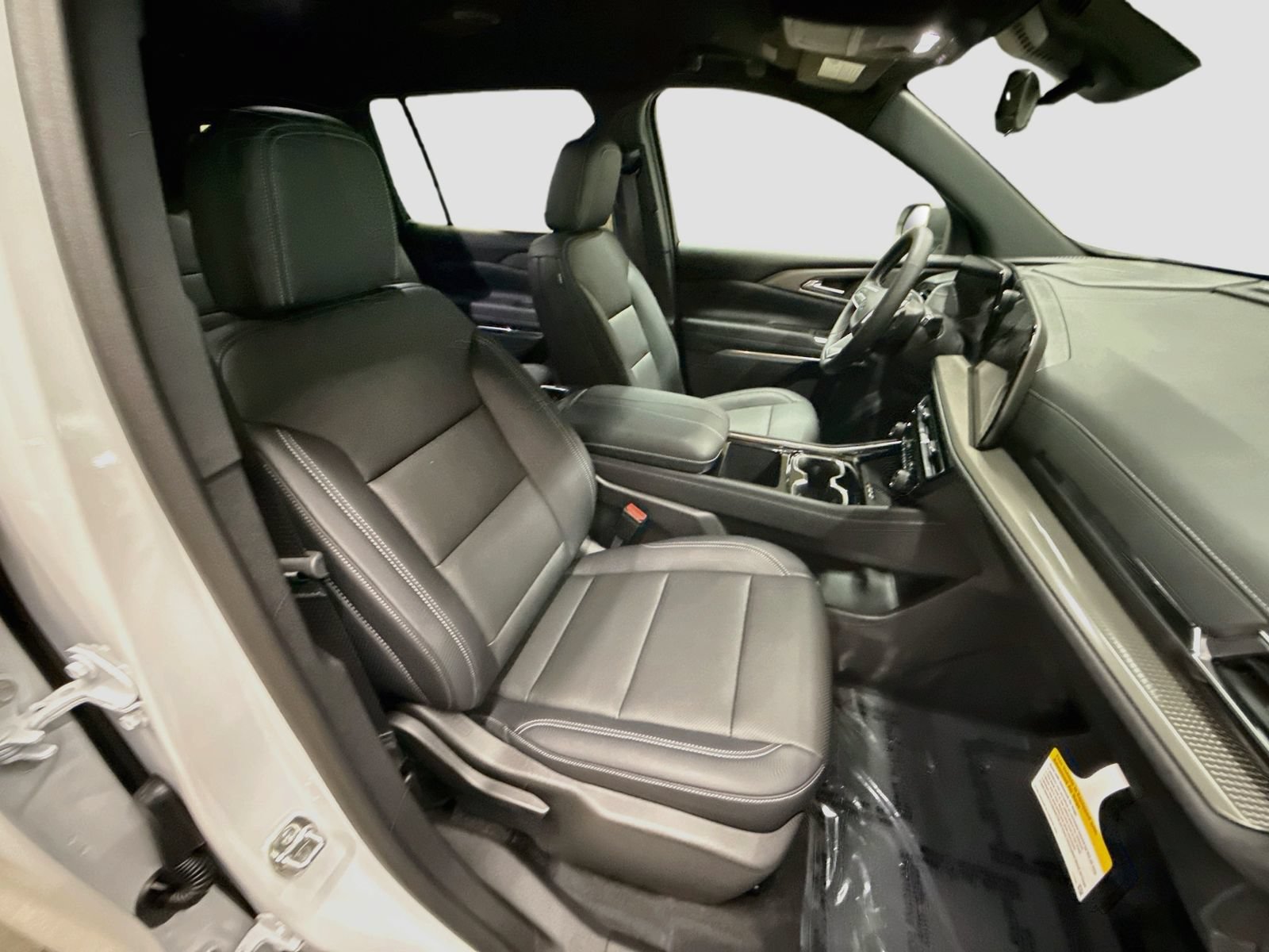 New 2026 Chevrolet Traverse LT w/ Midnight/Sport Edition AWD/4WD image 32