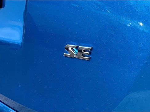 Used 2016 Toyota RAV4 SE FWD image 7