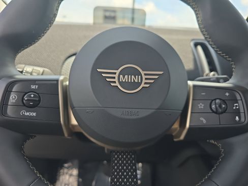 Used 2025 MINI Cooper Countryman S w/ Comfort Package Max image 25