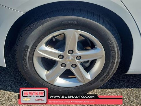 Used 2023 Chevrolet Malibu LT image 5