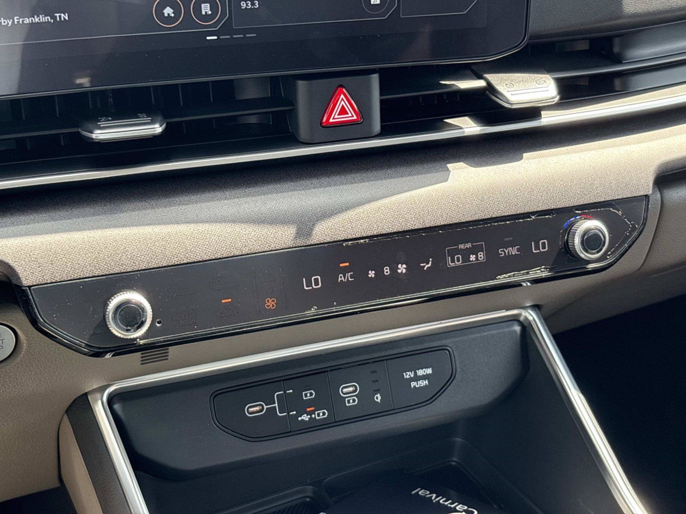 New 2027 Kia Carnival SX FWD image 31