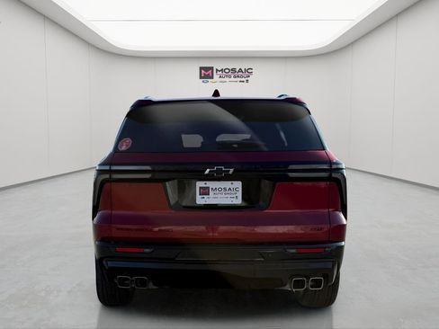 Used 2025 Chevrolet Traverse RS w/ LPO, Floor Liner Package AWD/4WD image 4